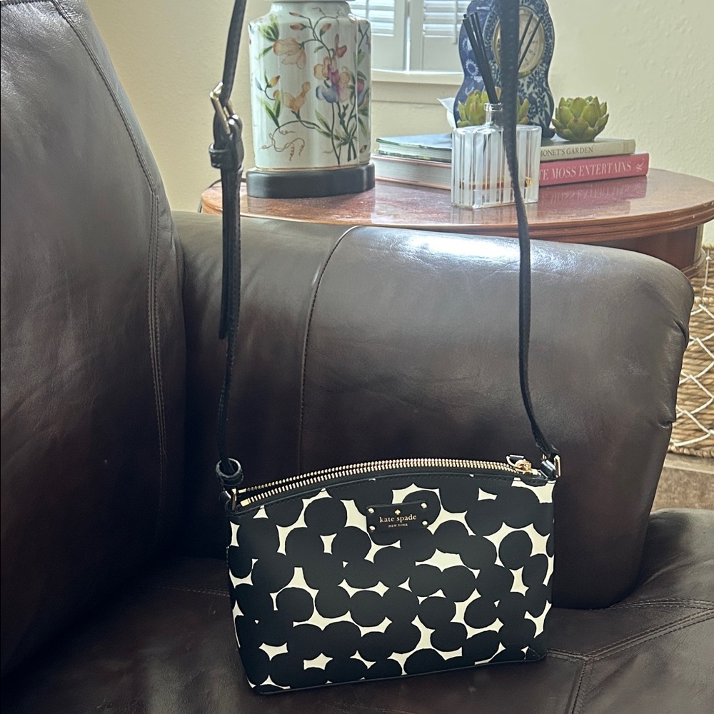 Kate Spade Black and White Floral Crossbody Bag